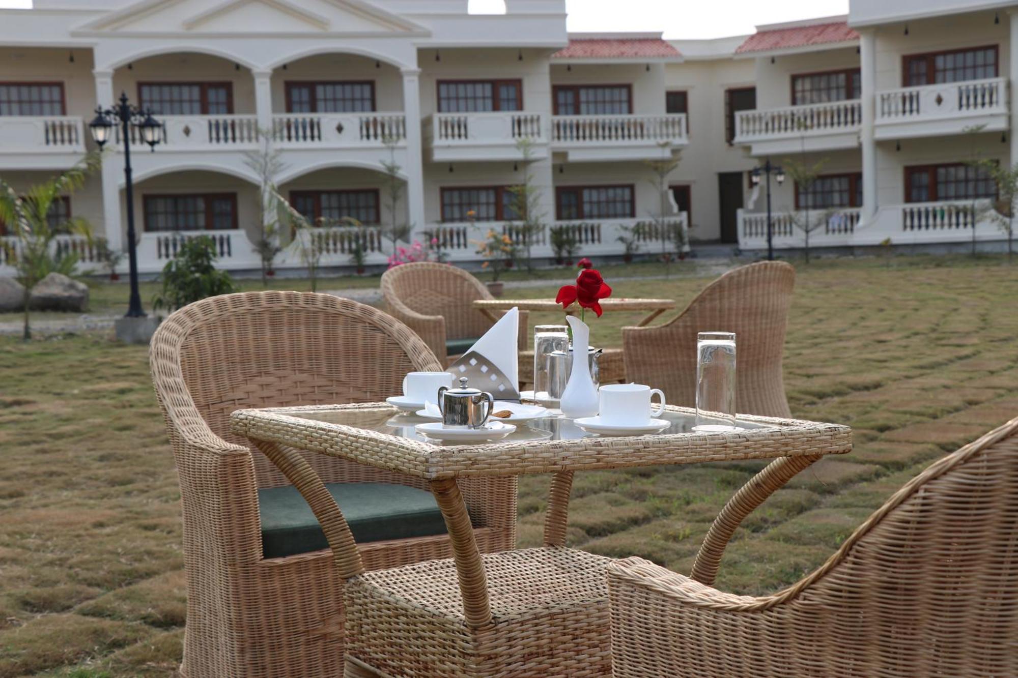 Royale De' Casa Resort Kāziranga 외부 사진