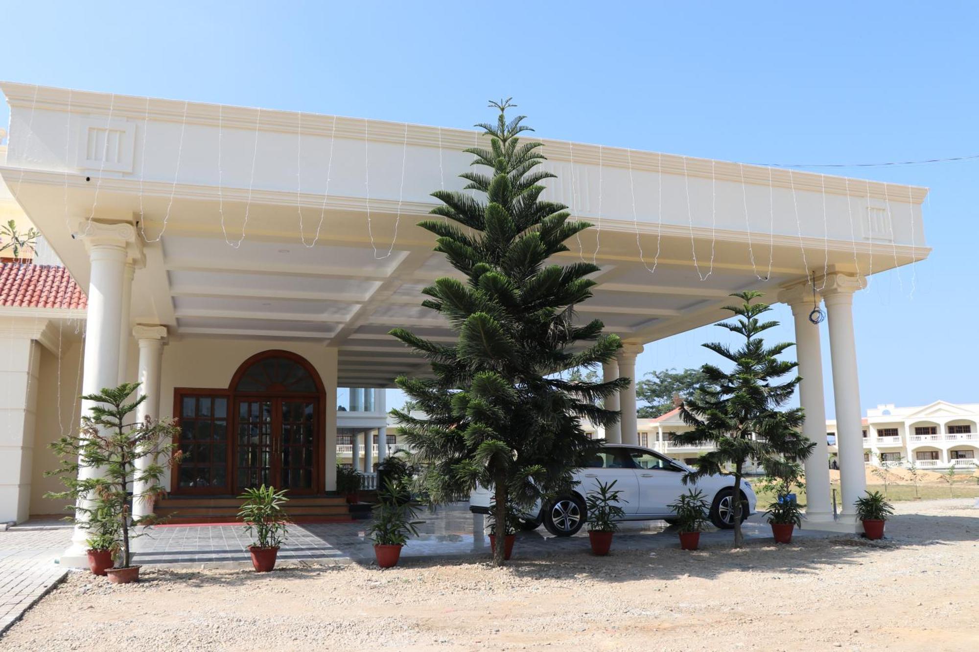 Royale De' Casa Resort Kāziranga 외부 사진