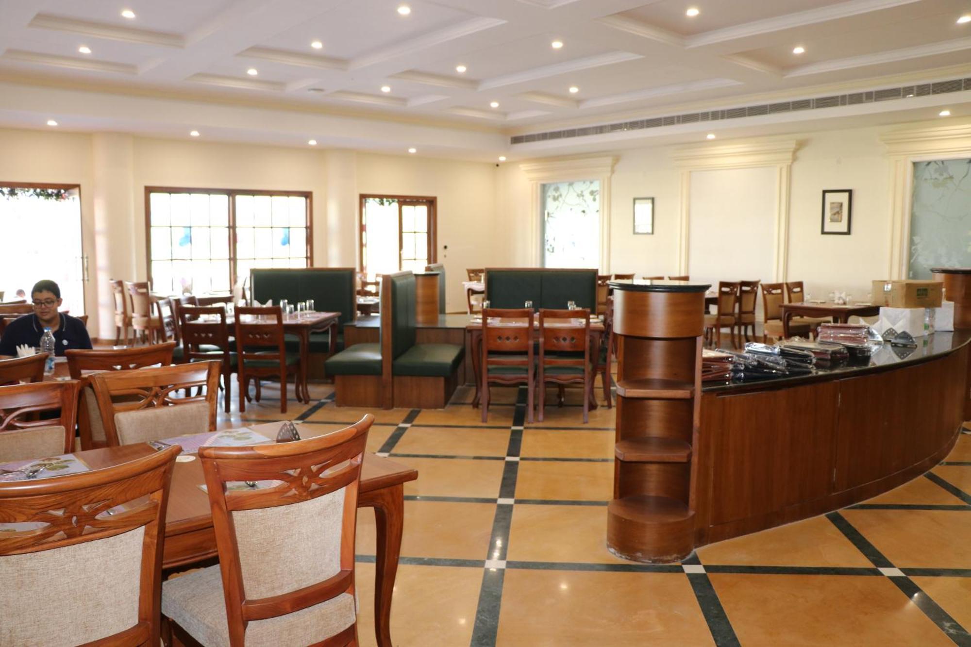 Royale De' Casa Resort Kāziranga 외부 사진