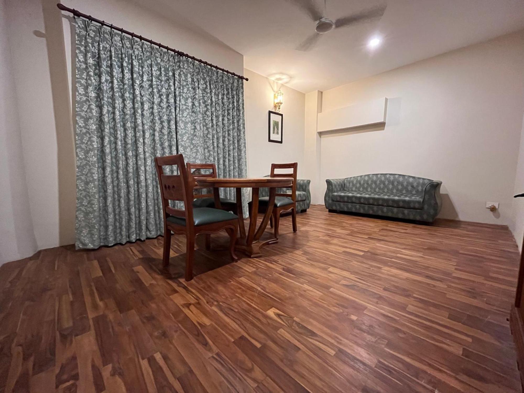 Royale De' Casa Resort Kāziranga 외부 사진