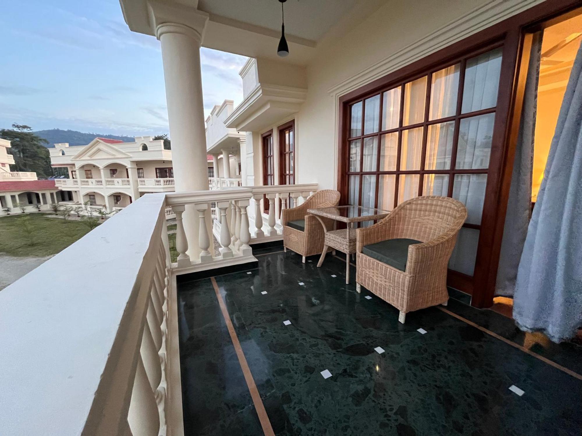 Royale De' Casa Resort Kāziranga 외부 사진